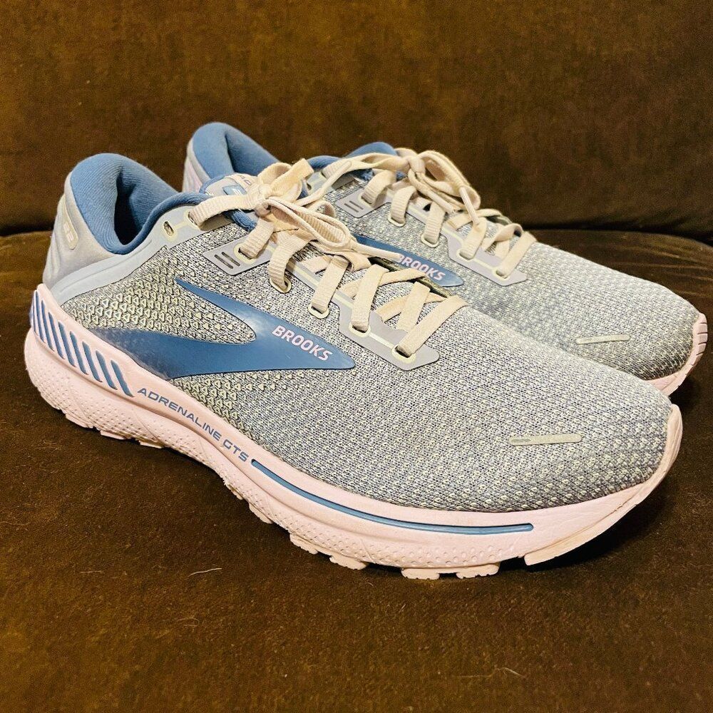 Excellent Brooks Adrenaline GTS 22 Womens Running Shoes 11 B US Blue Pink